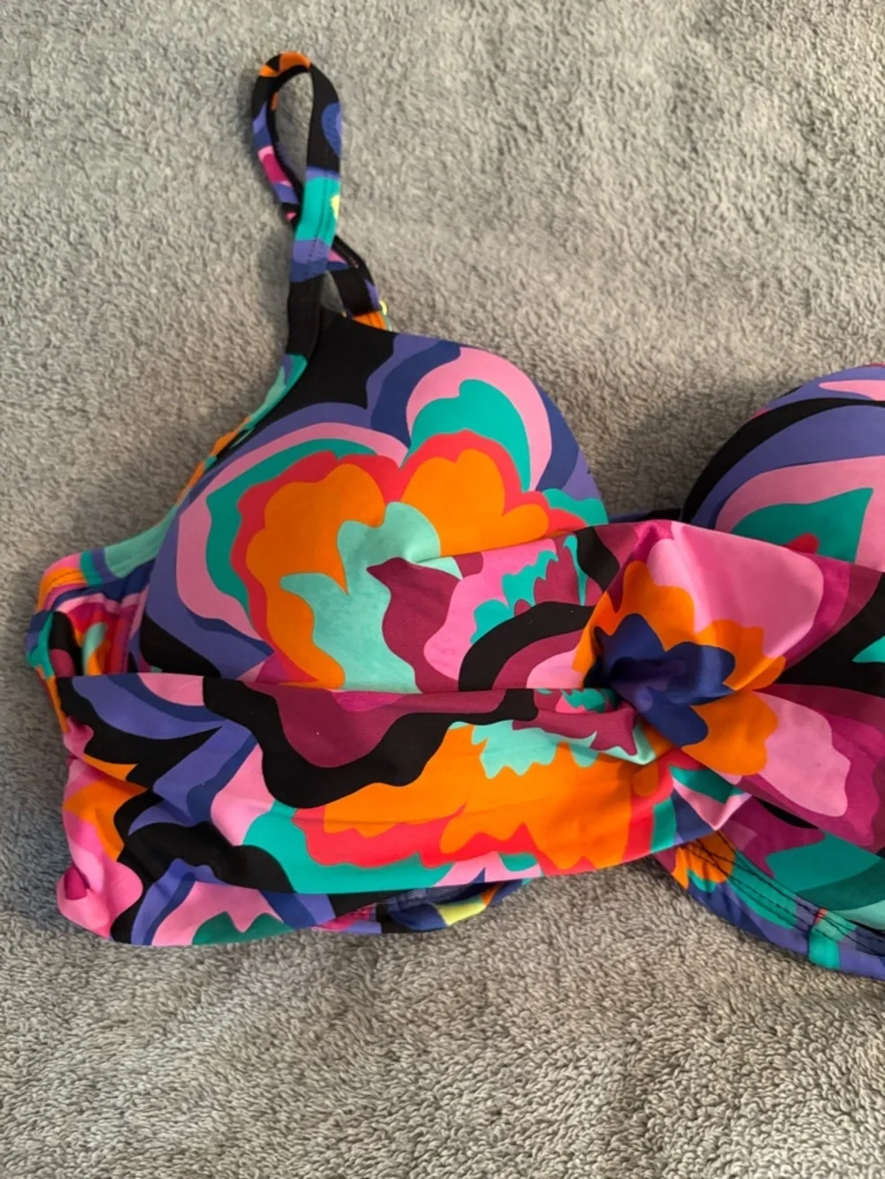 Freshwater Vibrant Colorful Bikini Top Underwire XXL